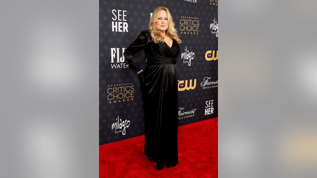 Jennifer Coolidge rocks sweetheart neckline gown at Critics Choice