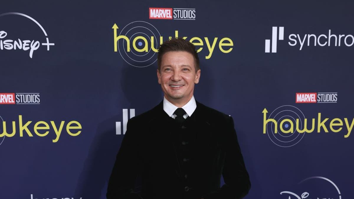 Jeremy Renner red carpet