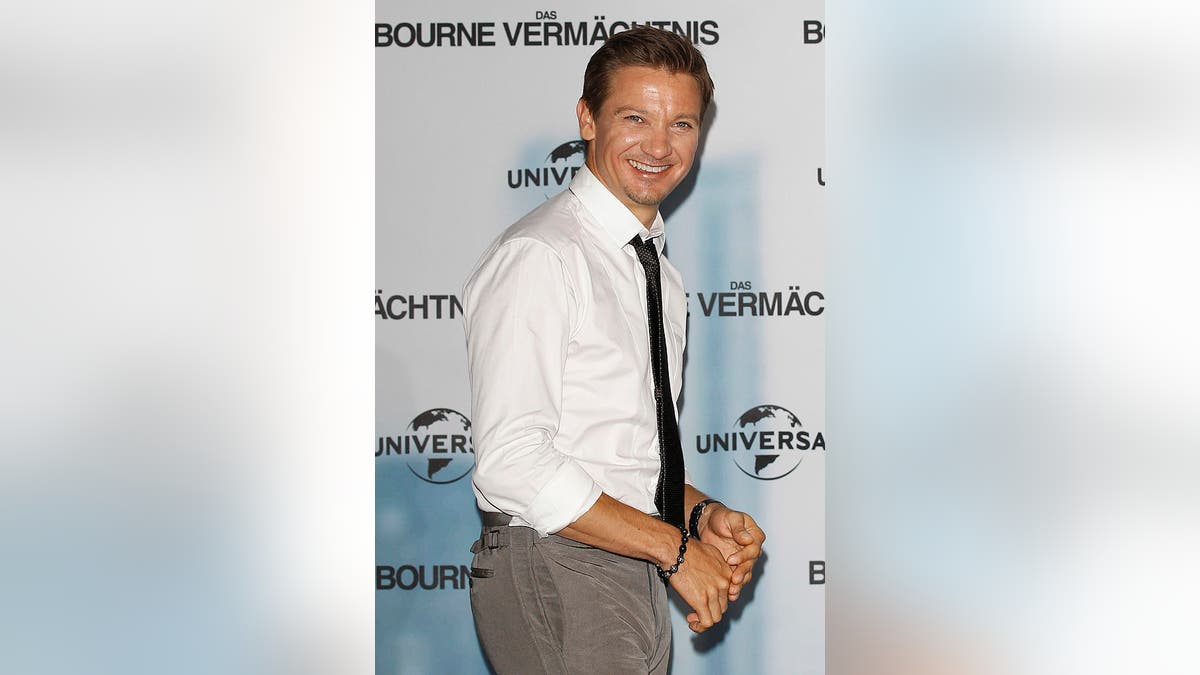 Jeremy Renner at a premiere