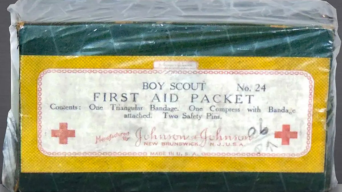 First-aid packet for Boy Scouts