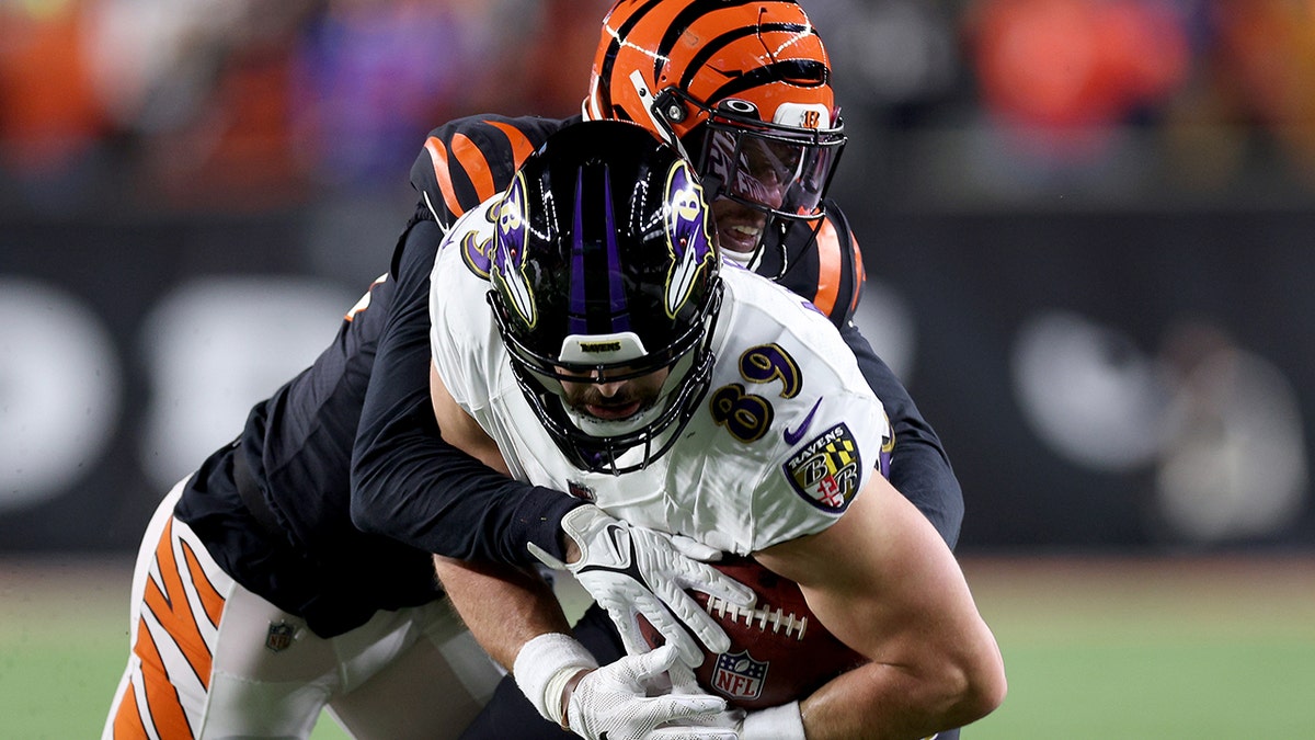 Bengals vs. Ravens score, takeaways: Sam Hubbard's historic TD keeps  Cincy's AFC title defense hopes alive 