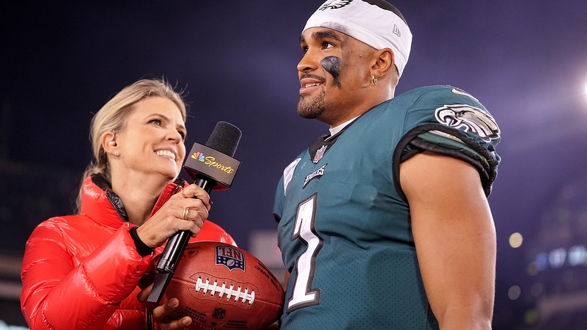 Sideline reporter Melissa Stark talks Ravens vs. Bengals