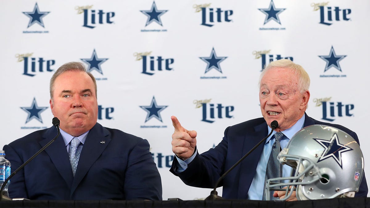 Mike McCarthy and Dallas Cowboys owner Jerry Jones