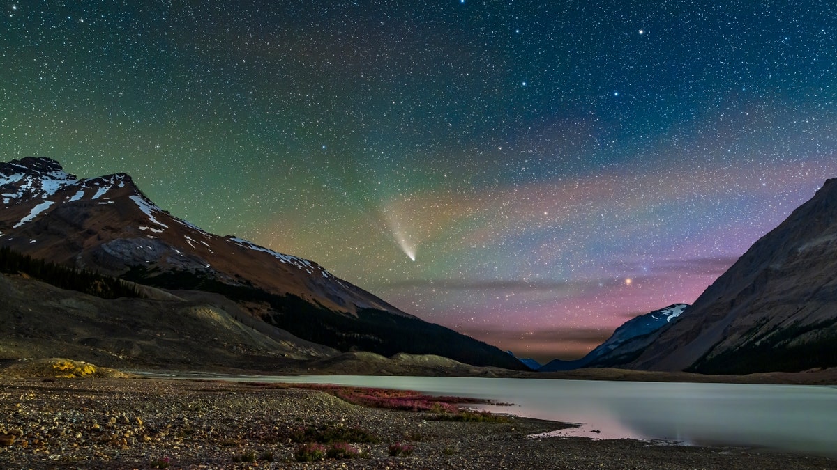 Comet NEOWISE (C/2020 F3) seen in Jasper National Park