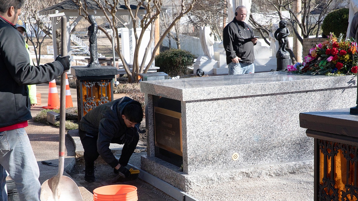 Benjamin Keough's grave at Graceland