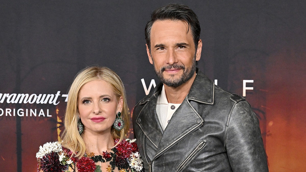 Sarah Michelle Gellar and Rodrigo Santoro wolfpack premiere