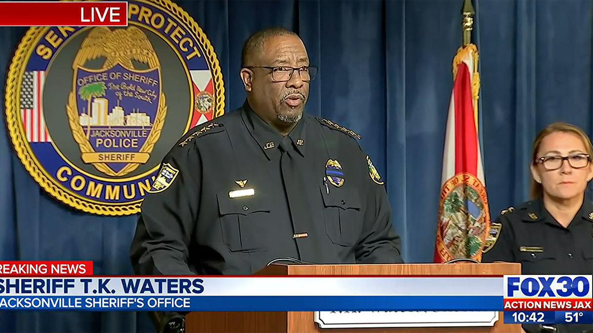 A photo of the sheriff at a press conference