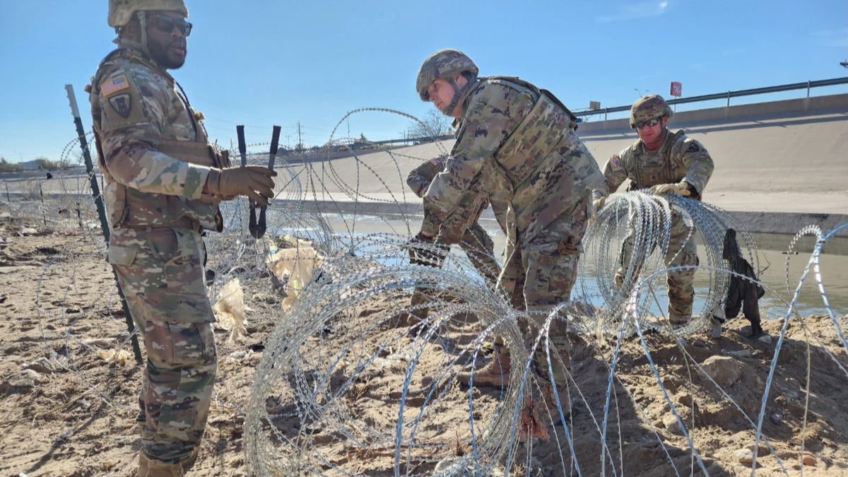 Texas Razor Wire Border
