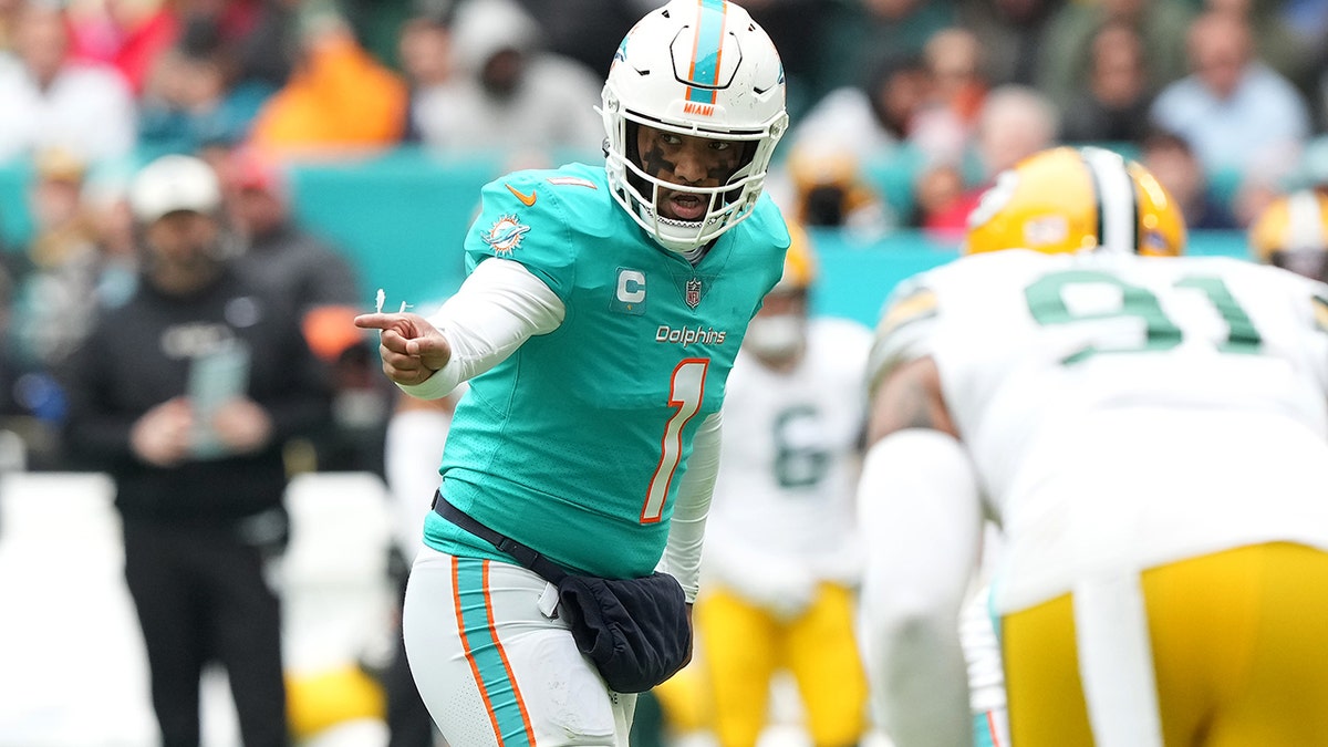 Tua Tagovailoa ruled out of Dolphins' playoff game vs. Bills