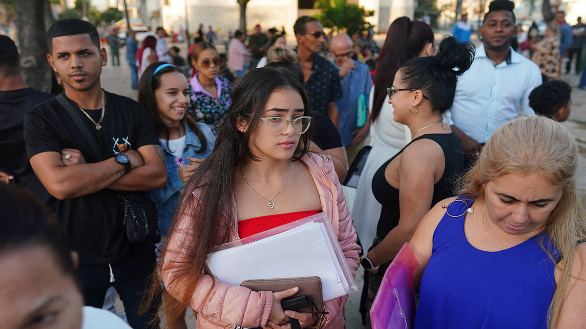 People waiting to enter U.S. Embassy in Cuba