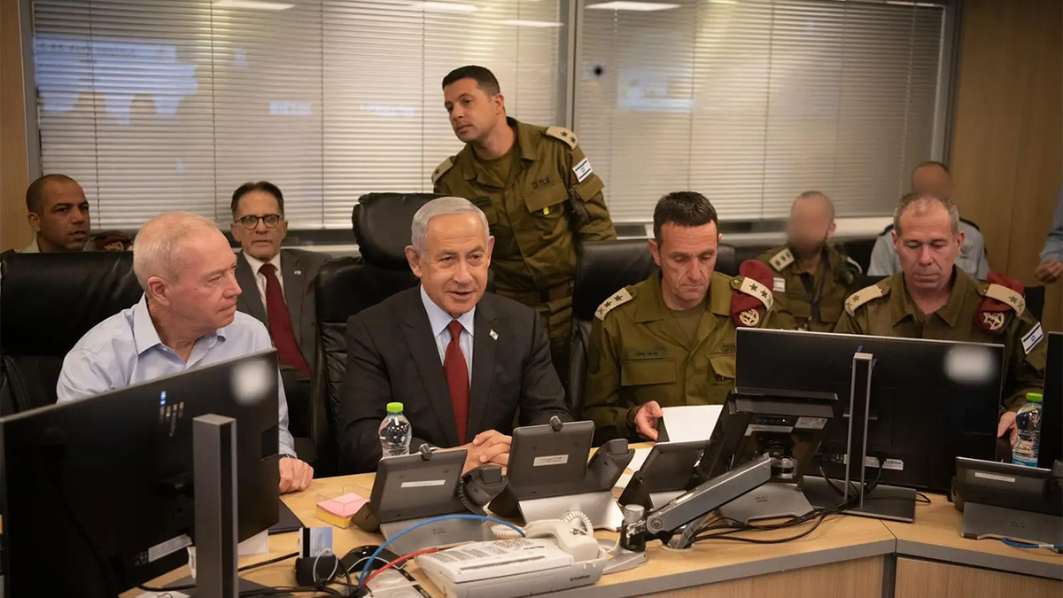 Benjamin Netanyahu and other officials
