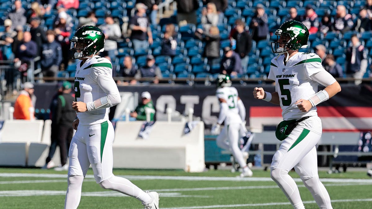 New York Jets quarterback Mike White and Zach Wilson