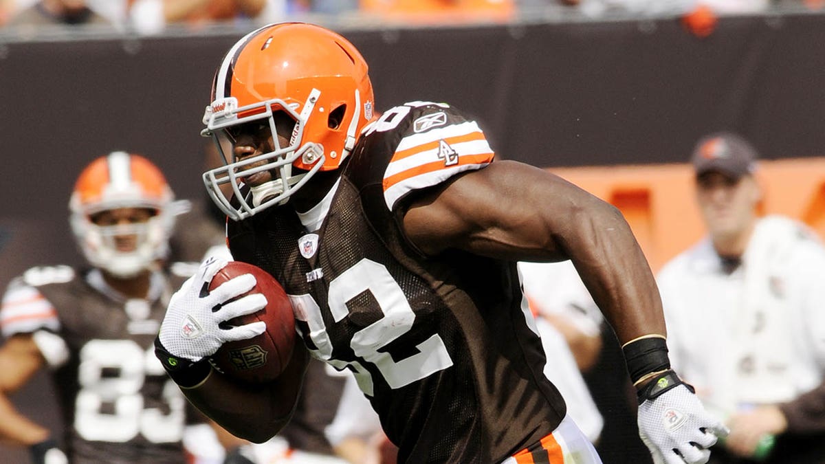 Benjamin Watson running
