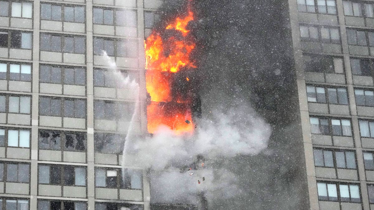 Chicago high-rise fire