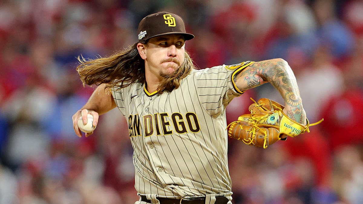 Mike Clevinger with Padres
