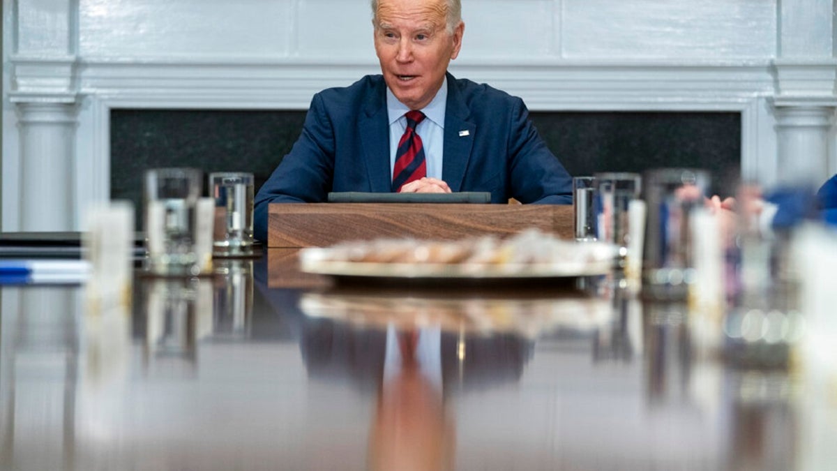 Biden meets with Democrats