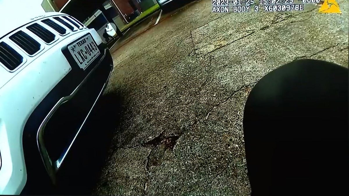 Dallas Police Bodycam Video Shows Shootout Between Officers And Murder ...