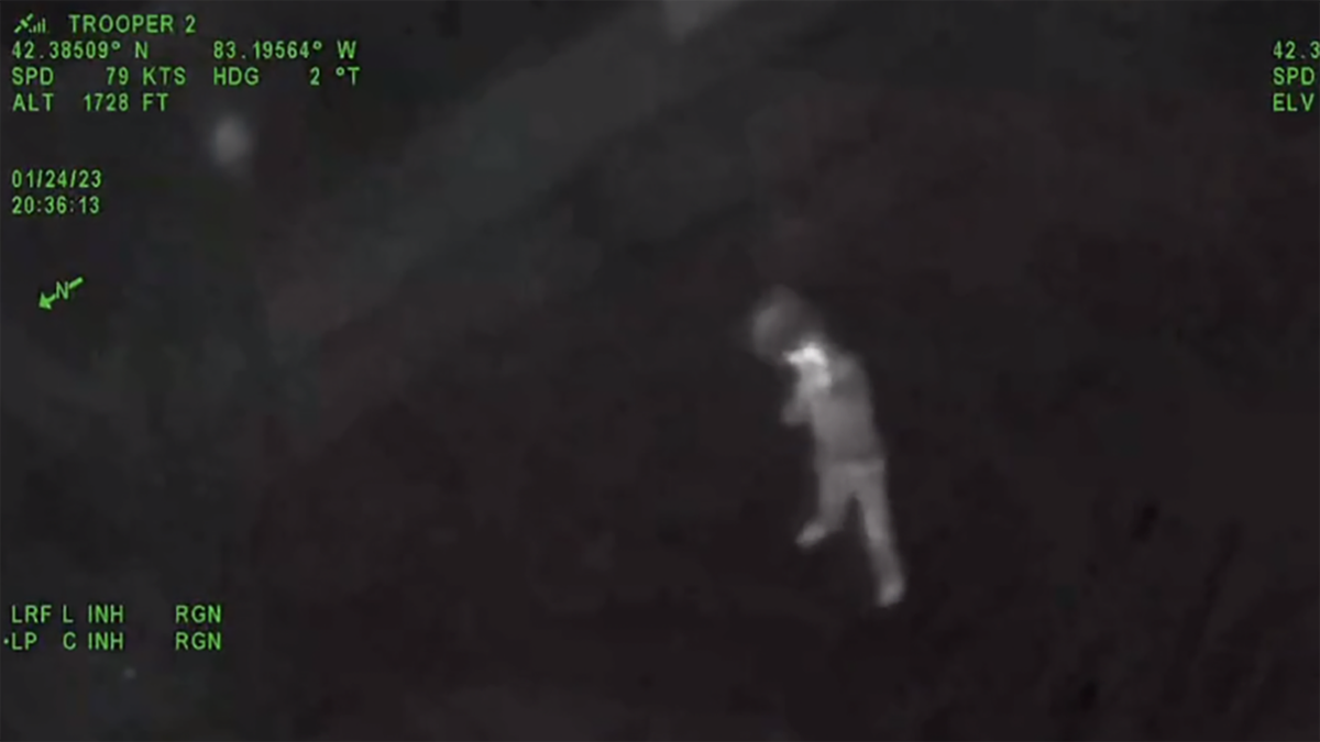 Man shooting gun at police helicopter