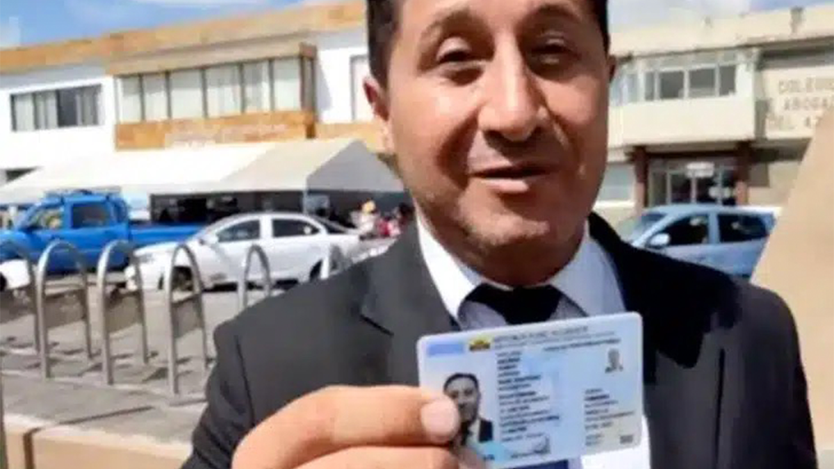 Ecuadorian man with ID