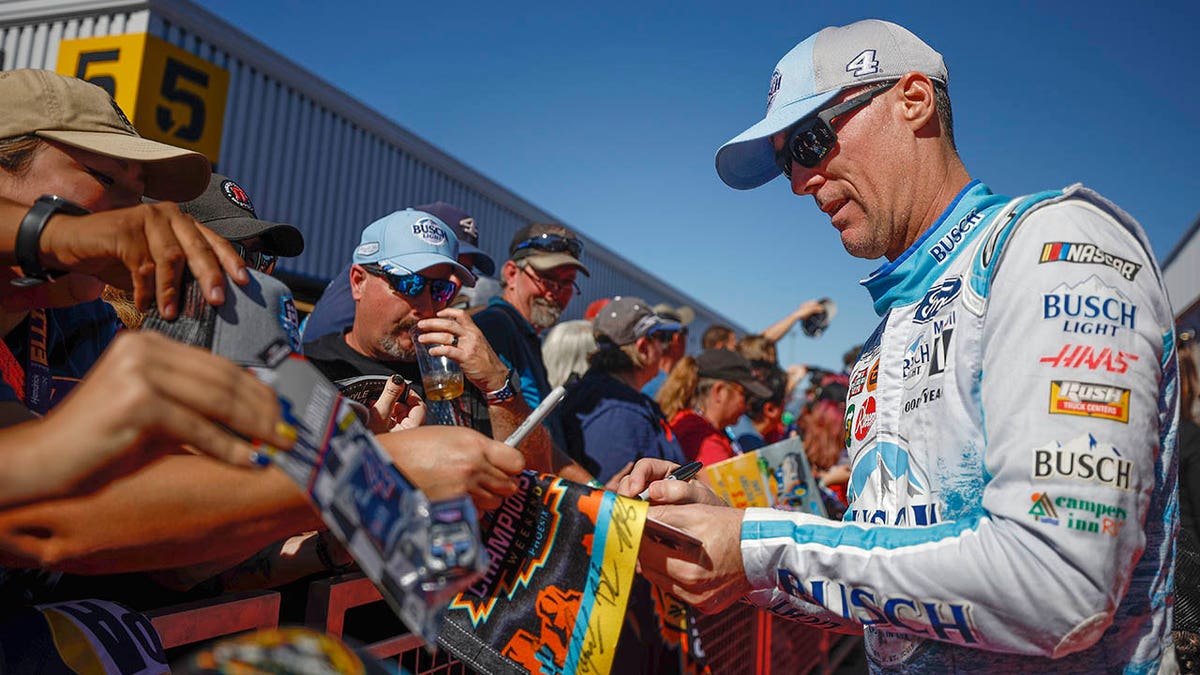 Kevin Harvick signing autographs