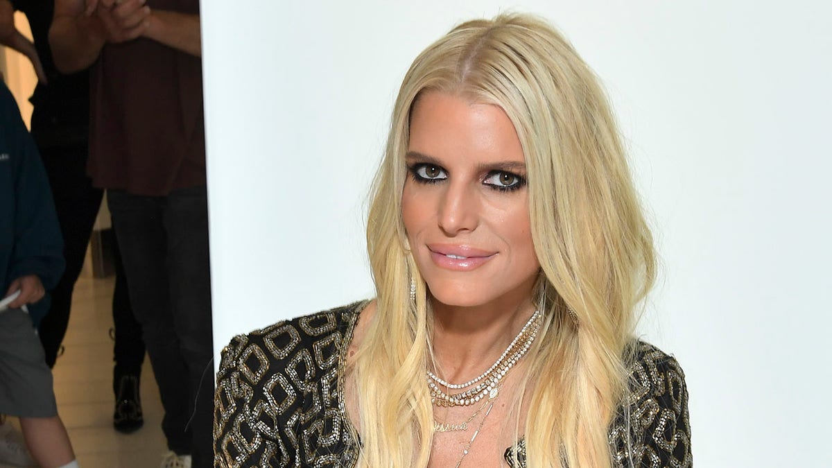 Jessica Simpson says she's 'proud' of her family in sweet post