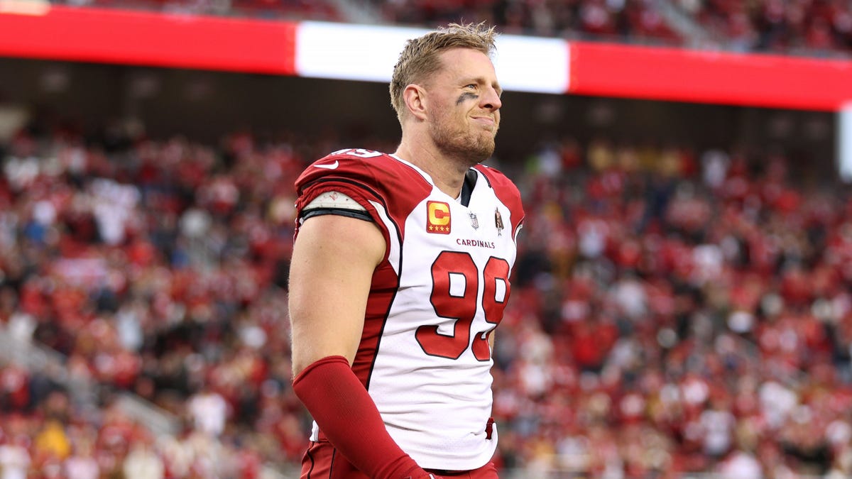 JJ Watt's cryptic tweet has NFL world wondering if he might transition to  coaching