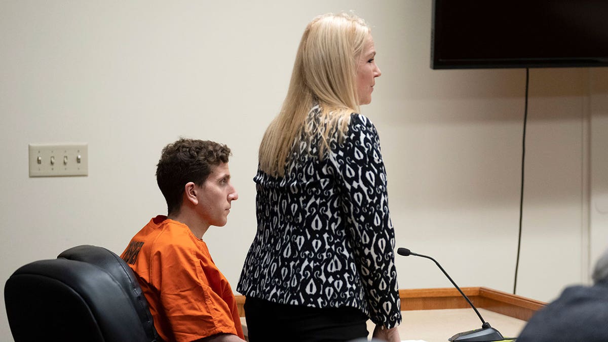 Bryan Kohberger with lawyer in court room
