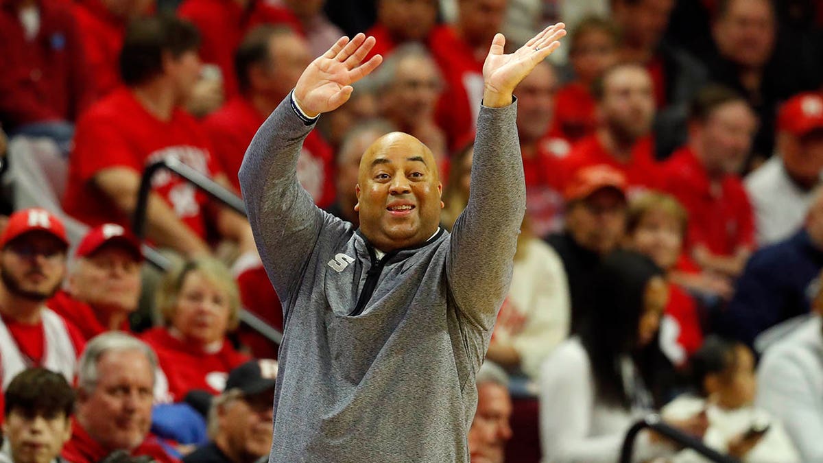 Micah Shrewsberry against Rutgers