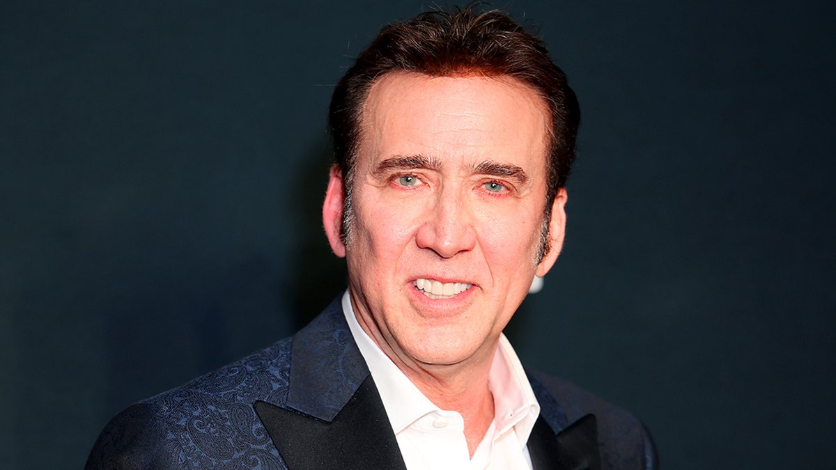 Nicolas Cage plays a cowboy in wild west movie