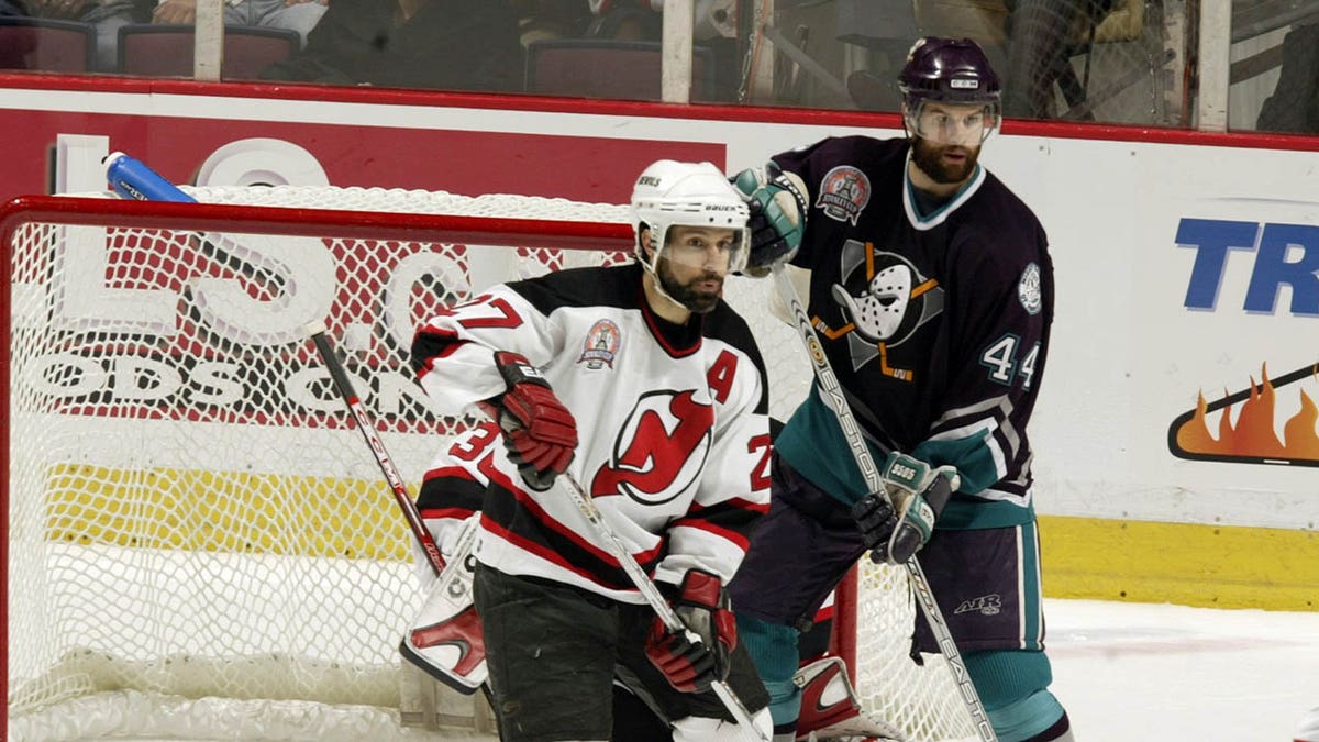 Rob and Scott Niedermayer in Stanley Cup