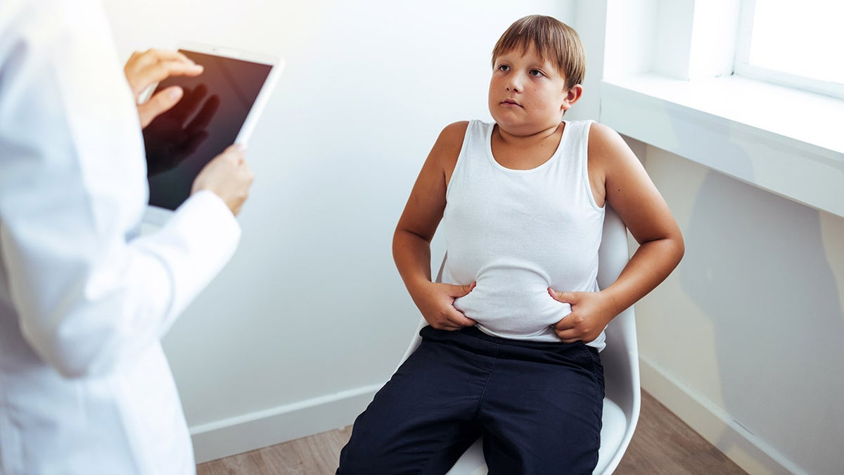obese child at doctor's