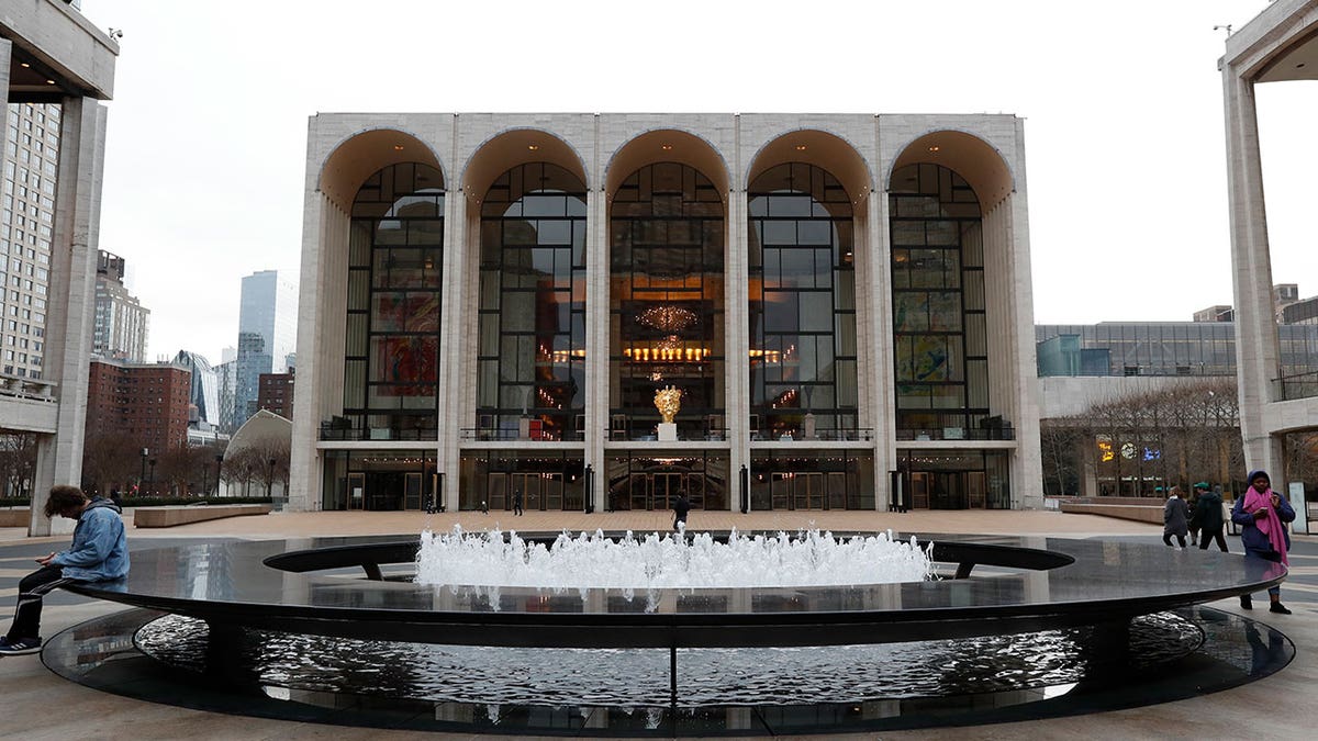 NYC Met Opera