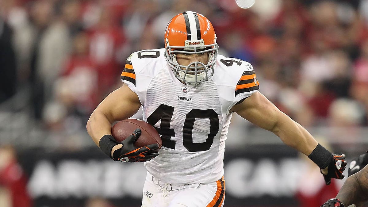 Peyton Hillis against the Cardinals