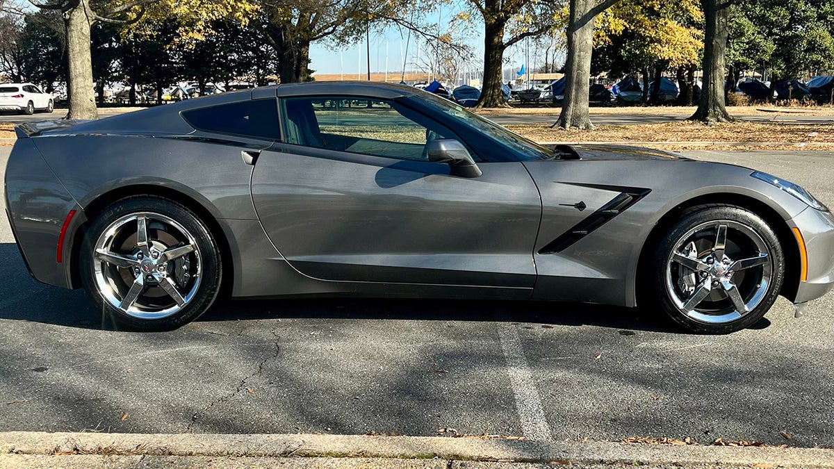 the side of colin powell's corvette