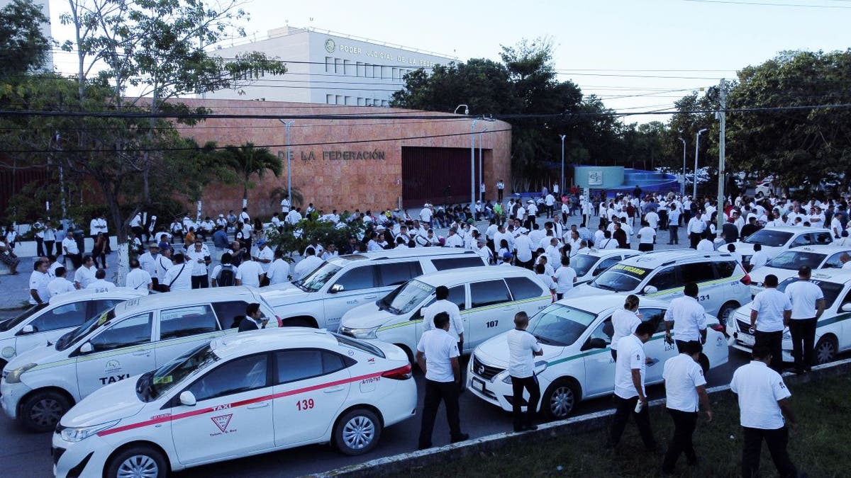 Cancun taxi driver protest