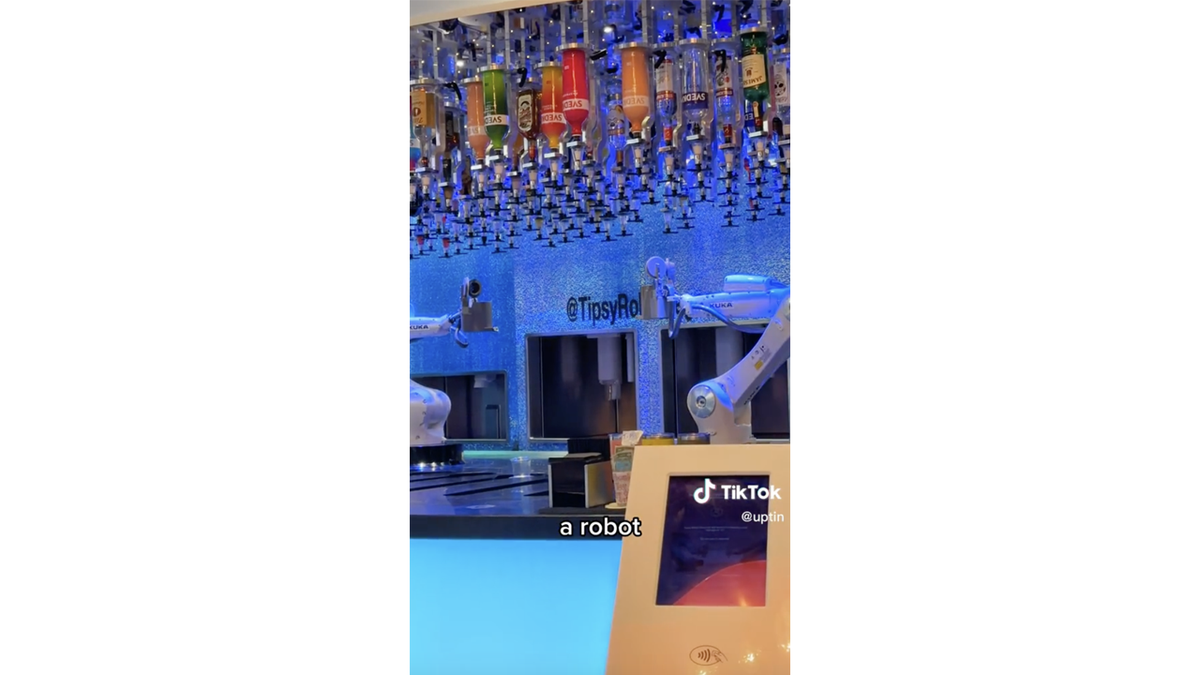 Robot Bar in Las Vegas