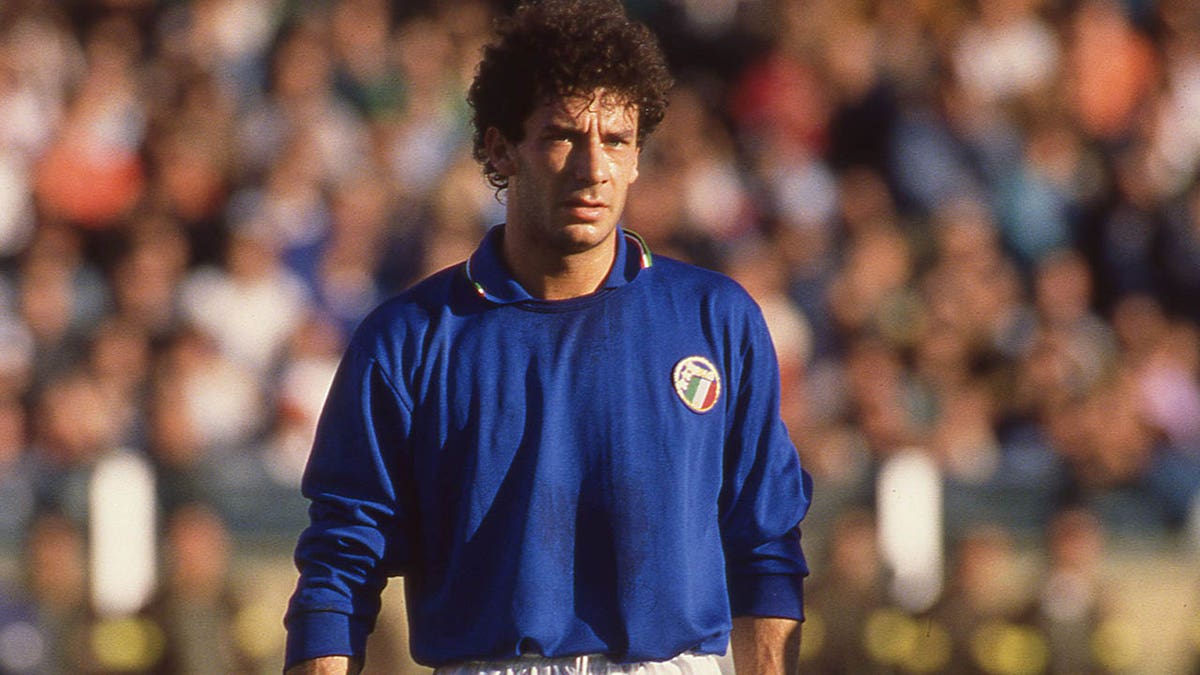Italian soccer star Gianluca Vialli, 58, dies of cancer