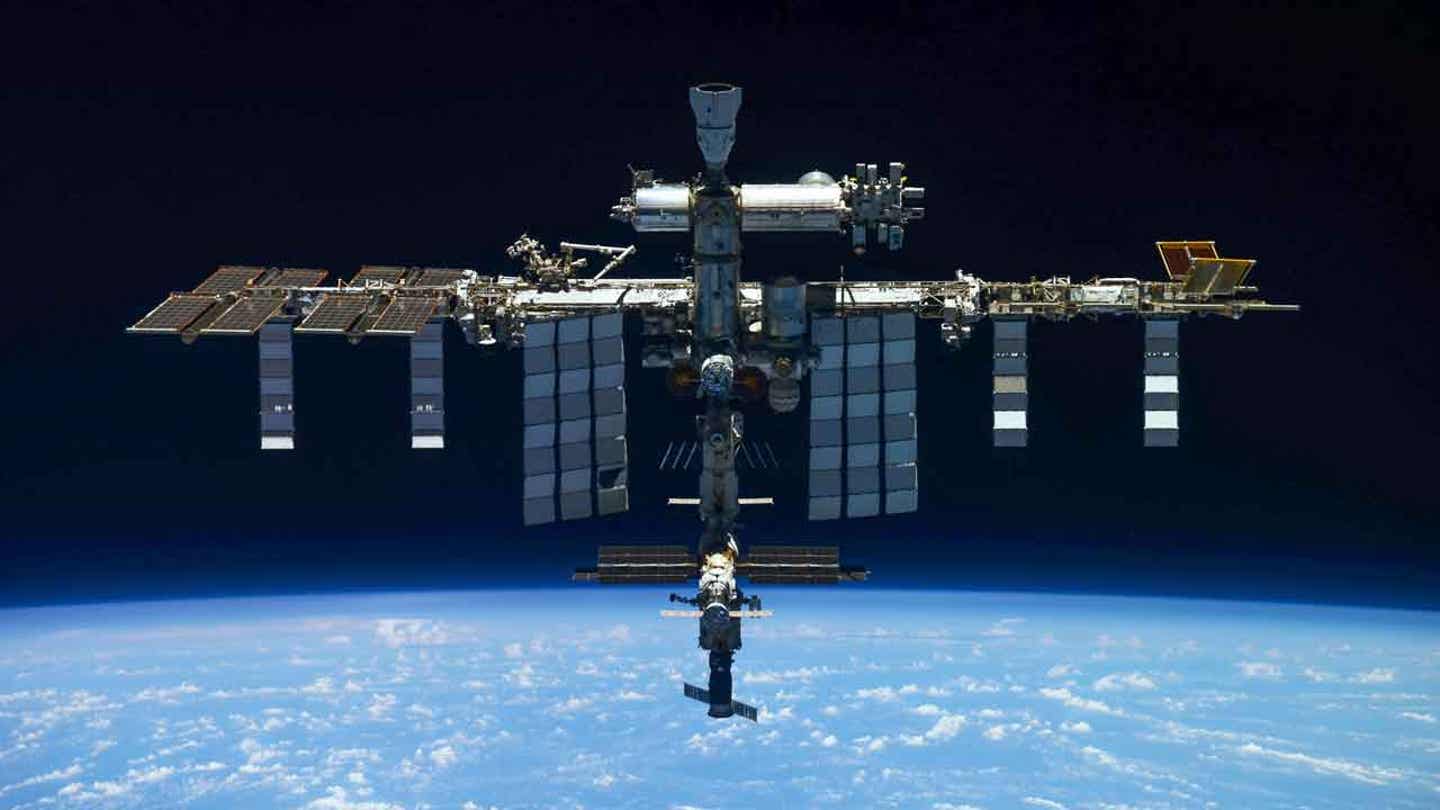 Boeing Spacecraft Glitch Delays Return of Astronauts to Earth