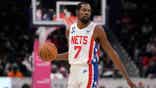Kevin Durant on the nets