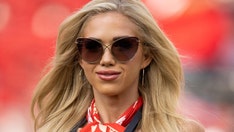 Gracie Hunt, daughter of Chiefs owner, shares prayer as team readies for Super Bowl LVII