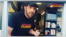 Ben Affleck causes social media frenzy serving Dunkin' Donuts to customers, firefighters: ‘Living the dream'