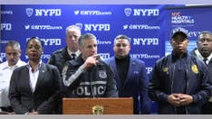 Suspect in NYC police stabbing may have Islamic extremist ties