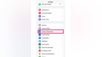How to change your font size on an iPhone