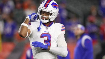 Damar Hamlin visits Bills teammates ahead of playoff game vs Bengals
