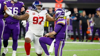 Giants' Dexter Lawrence's trash talk vs Vikings goes viral: 'You give me more hugs than my girlfriend give me'