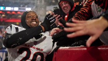 Bengals' Eli Apple chides Stefon Diggs as Bills star tweets frustration: 'Cancun on 3'