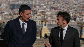 French President Emmanuel Macron, Spanish Prime Minister Pedro Sánchez sign friendship treaty in Barcelona