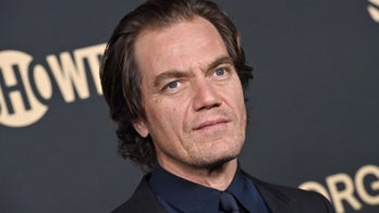 Former Oscar nominee weighs in on Alec Baldwin's charges for 'Rust' shooting