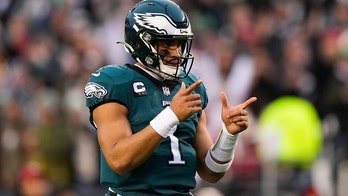 Eagles downplay heated sideline spat between Jalen Hurts, AJ Brown