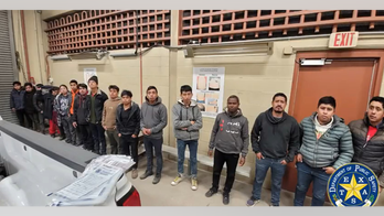 Texas DPS apprehend 16 illegal immigrants after high-speed pursuit caught on camera